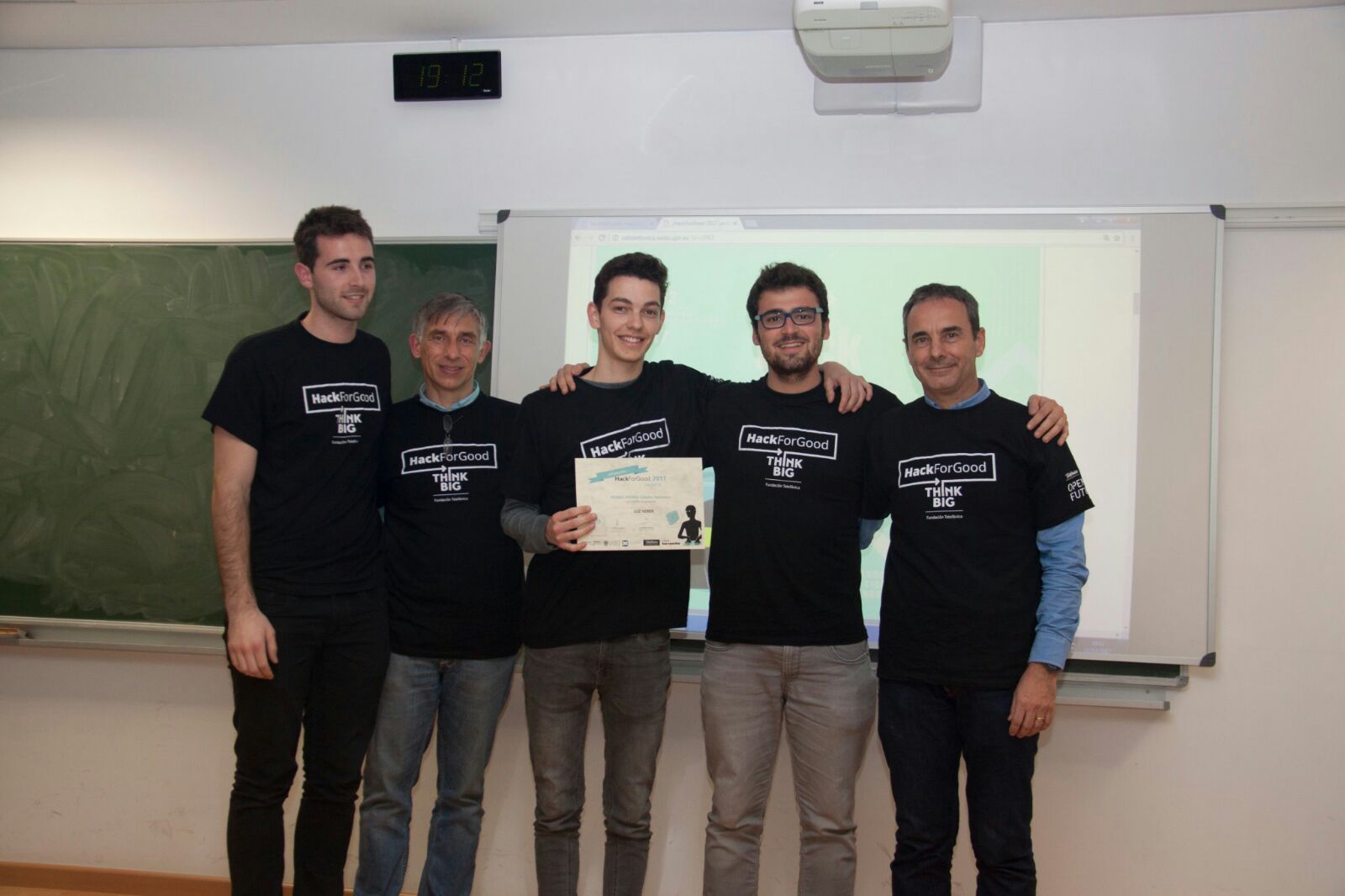 Imagen de Makers UPV arrasa en el HackForGood Valencia 2017